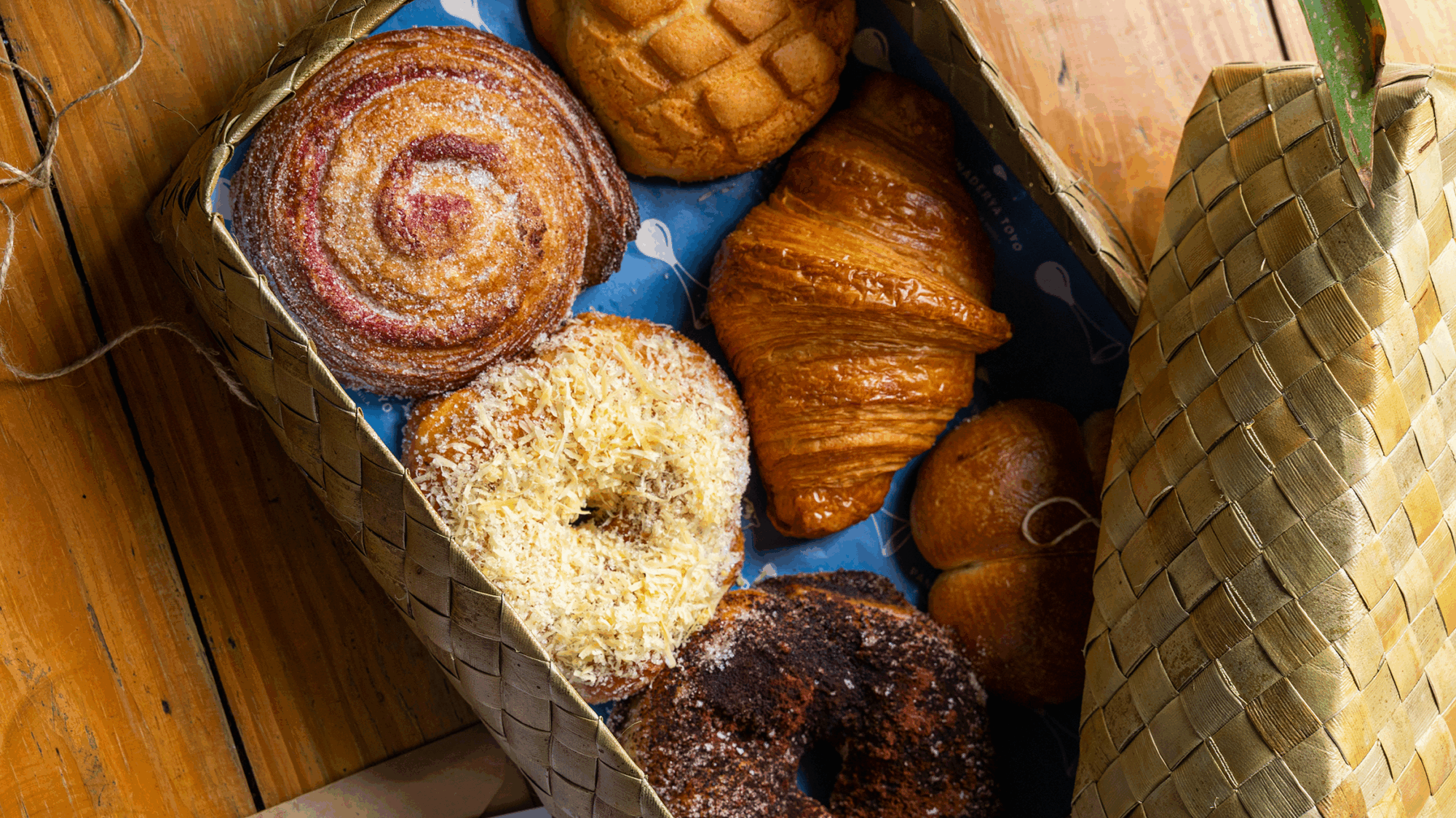 Credit-Miguel-Nacianceno—Toyo-lead-Taklob-Set—Pagong,-Croissant,-Pan-de-Coco,-Kalihim,-Keso-Bicho,-Tsoko-Bicho